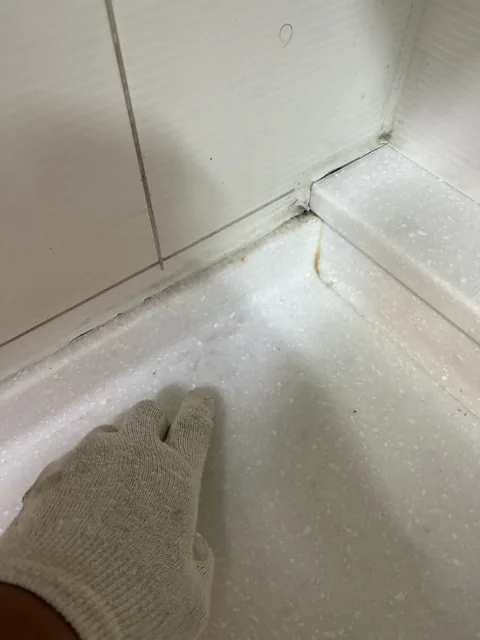 식기세척기 자리 구멍 복원 작업 이후 싱크대 상판