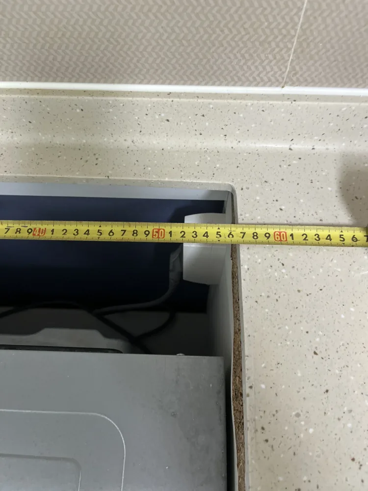 인덕션 자리 개구부 치수 실측 작업 이전 싱크대 상판